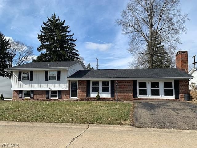 1st image of 1211 Greenacre Dr