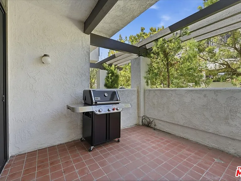 1544 Michael Ln — Photo 42
