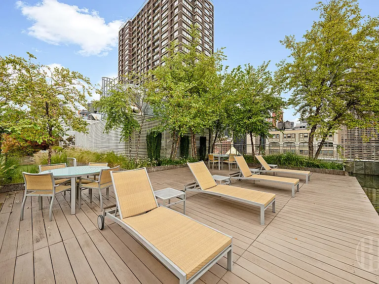 303 E 33rd St #7H — Photo 20