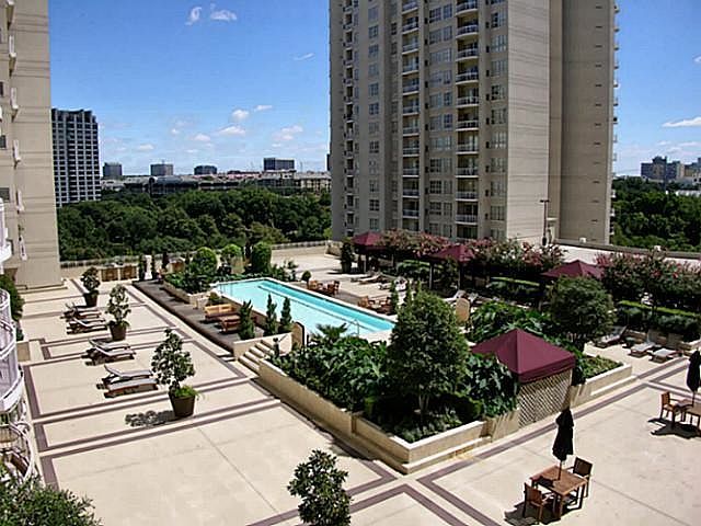 Rooftop Pool and deck