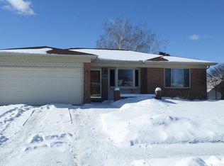 38615 Levisham Dr, Clinton Township, MI 48038