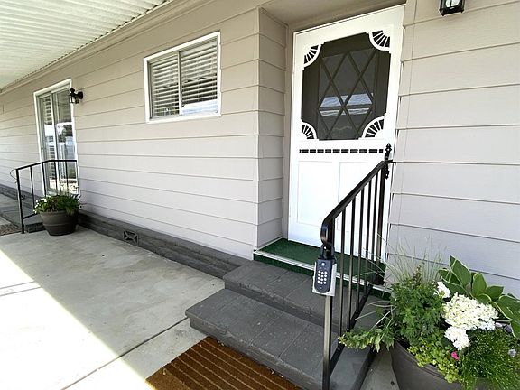 4th image of 721 Underwood Ct