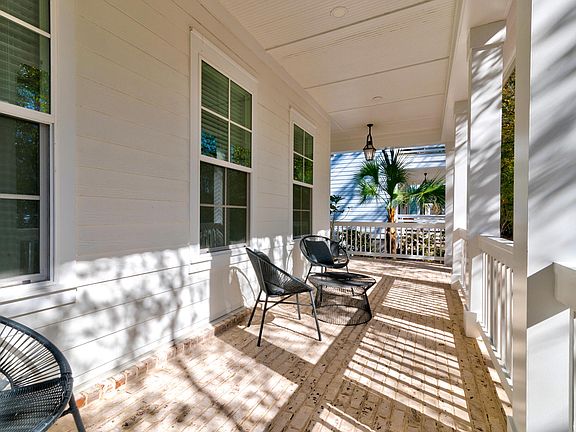 4th image of 1525 Kepley Dr S