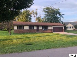 638 Beagle Rd, Blissfield, MI 49228