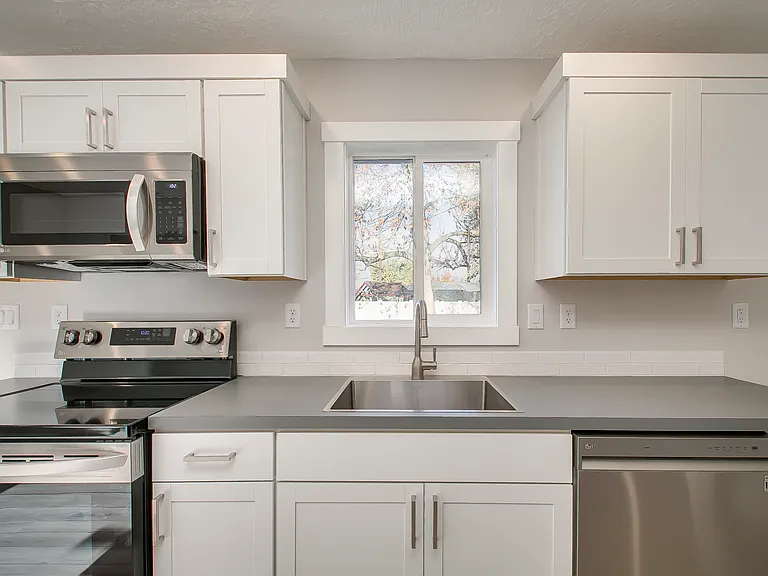 8000 W Dorian St — Photo 22