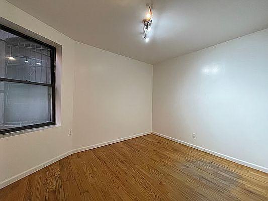 3rd image of 279 Classon Ave #1B