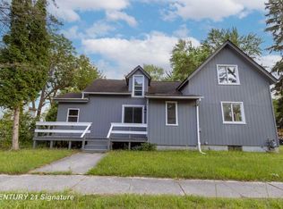 611 W 2nd St, Pinconning, MI 48650