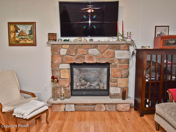 4th image of 2437 Grey Birch Ln