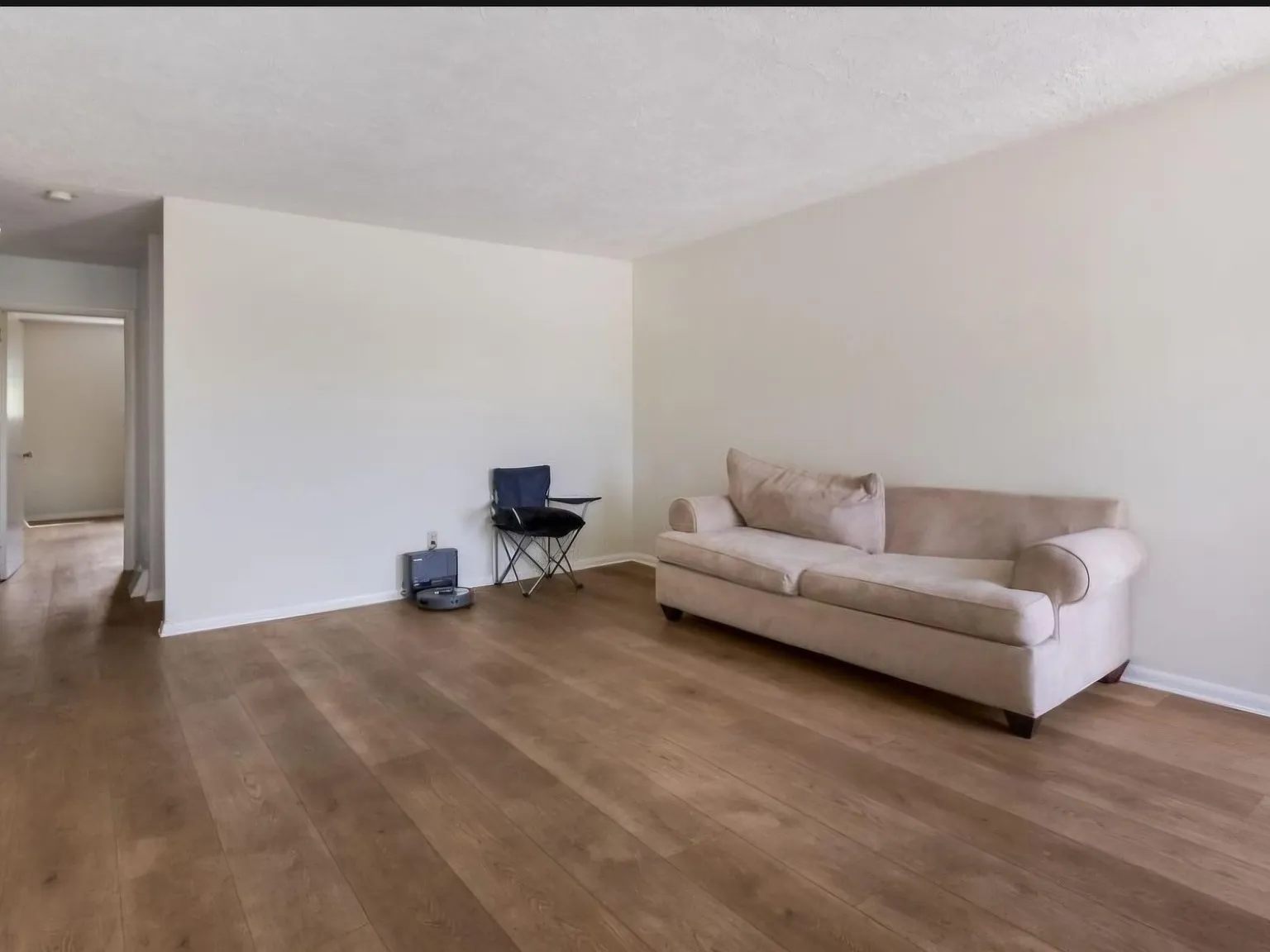 2 bed, $1,600 — Photo 2