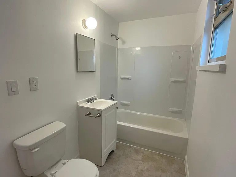 701 N 38th St #1 — Photo 9