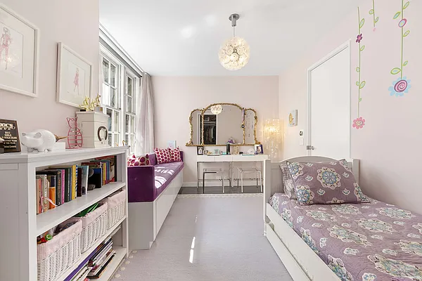 Sold by Compass | media 23