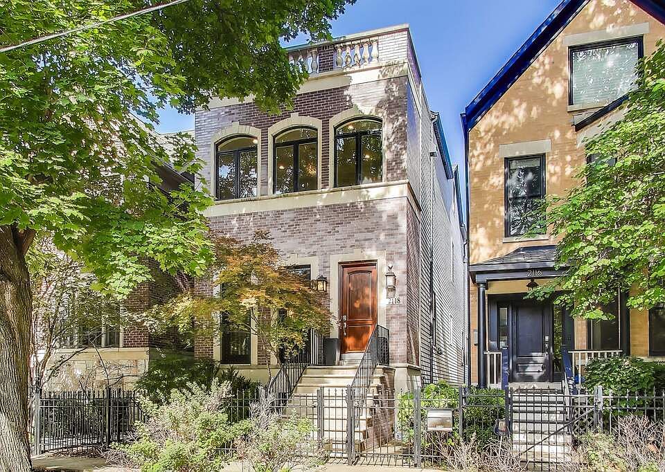 1st image of 2118 W Melrose St #1