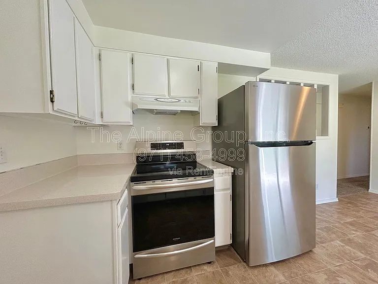 5595 SW Menlo Dr — Photo 14