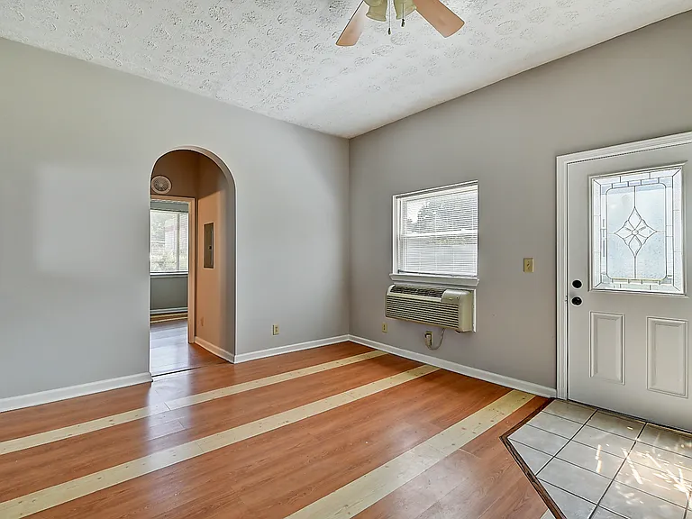 1409 Union St #2 — Photo 6