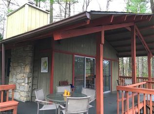 20 Friar Tuck Ln, Brevard, NC 28712