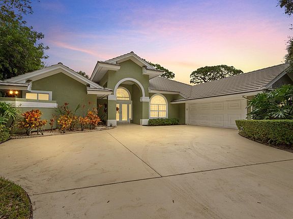 2nd image of 6581 SE Baltusrol Terrace