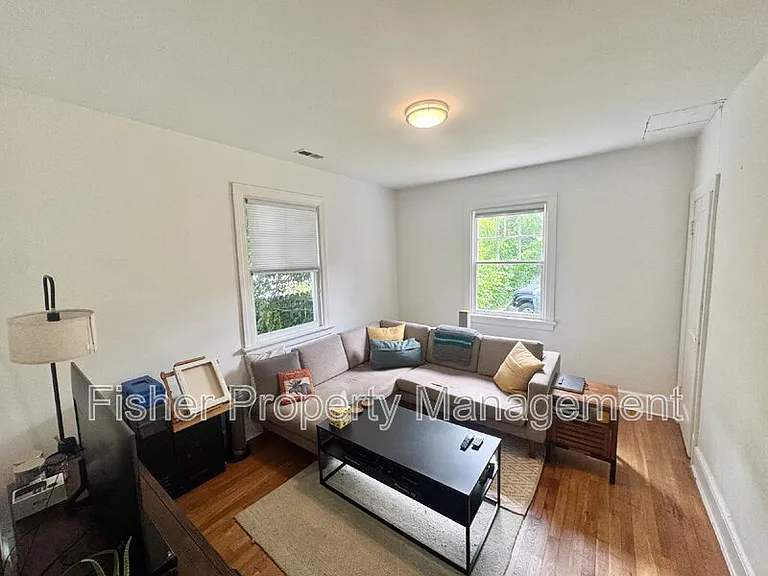 2205 Fenton St — Photo 19