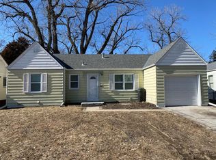 6526 N 35th St, Omaha, NE 68112