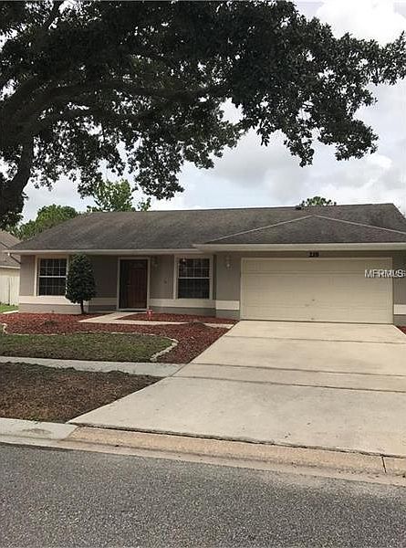 1st image of 218 Lytton Cir
