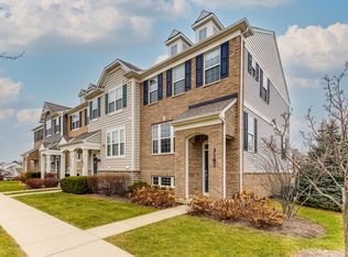 3187 Coral Ln, Glenview, IL