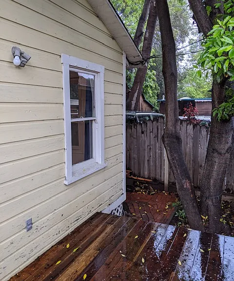 557 Brizzolara St #B — Photo 8