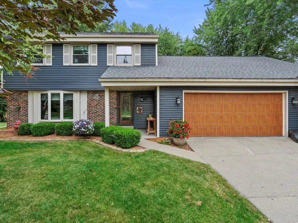 S78W17686 Canfield DRIVE, Muskego, WI 53150