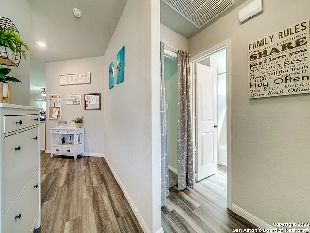3 bed, 2.0 bath, 1435 sqft, $1,850 — Photo 4
