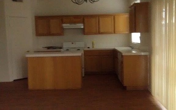 2nd image of 11930 Chetwood St
