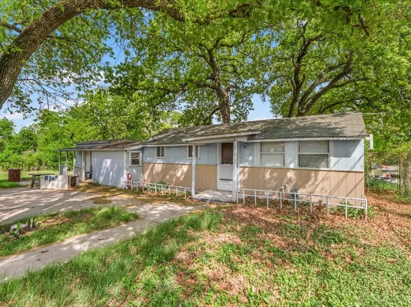 1812 Arch St, Fort Worth, TX 76105