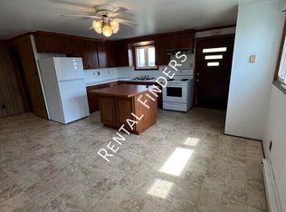 664 N State St, Chilton, WI 53014