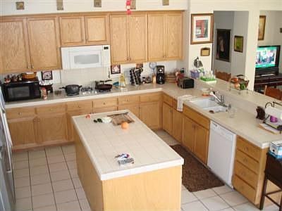 3rd image of 7037 Hearst Dr