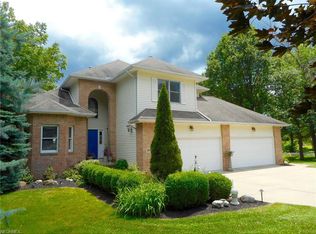 1581 Denise Dr, Akron, OH