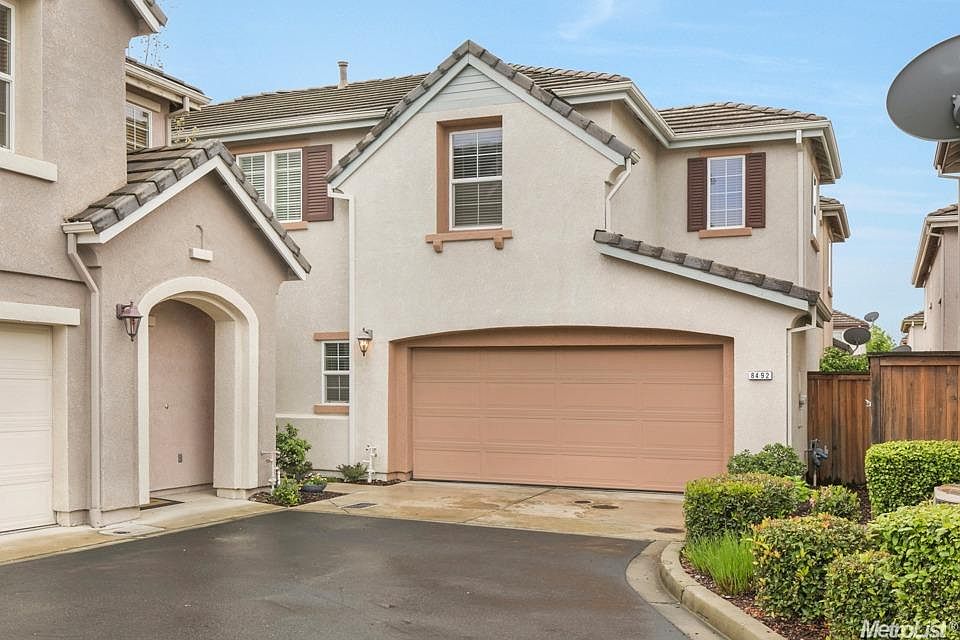 1st image of 8492 Cortina Cir #25