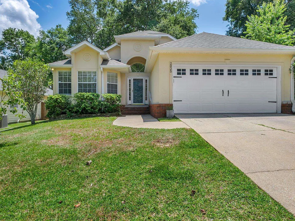 2025 Ascot Way
