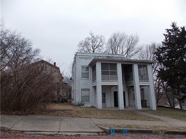 2nd image of 306 Laramie St
