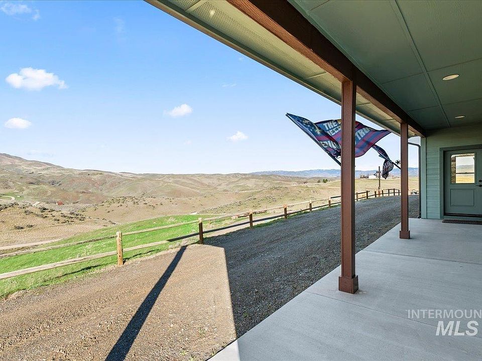 1st image of 5225 Hidden Hollow Ln