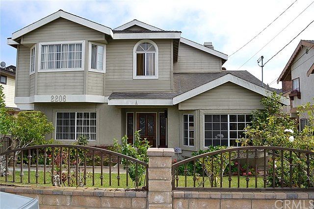 1st image of 2206 Clark Ln