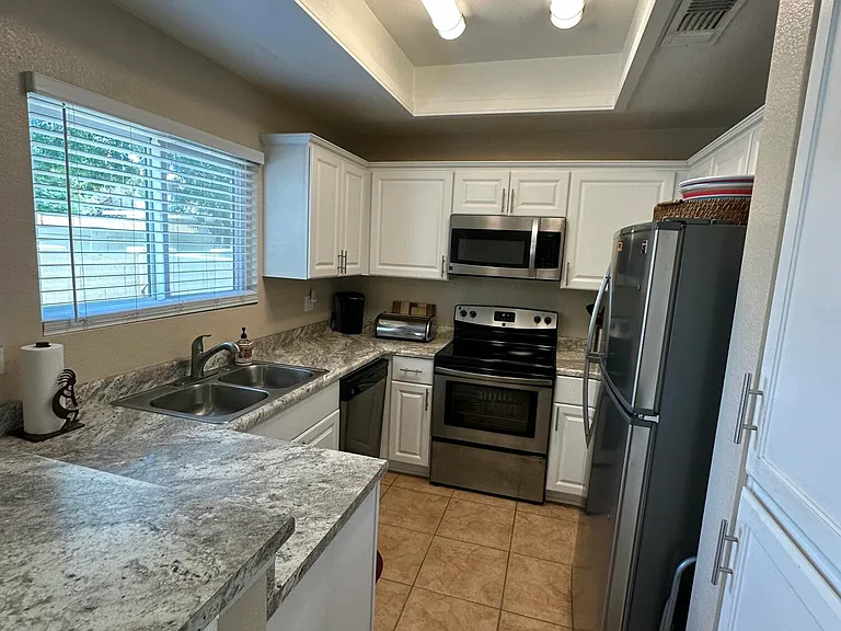 2941 N Oregon St #7 — Photo 7