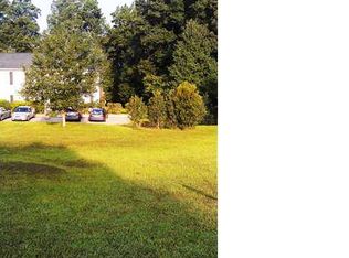 536 Country Ln, Holly Springs, NC 27540