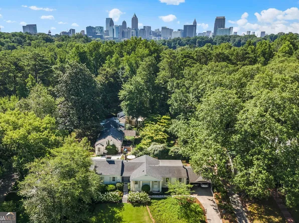 1945 Colland Dr NW, Atlanta, GA 30318
