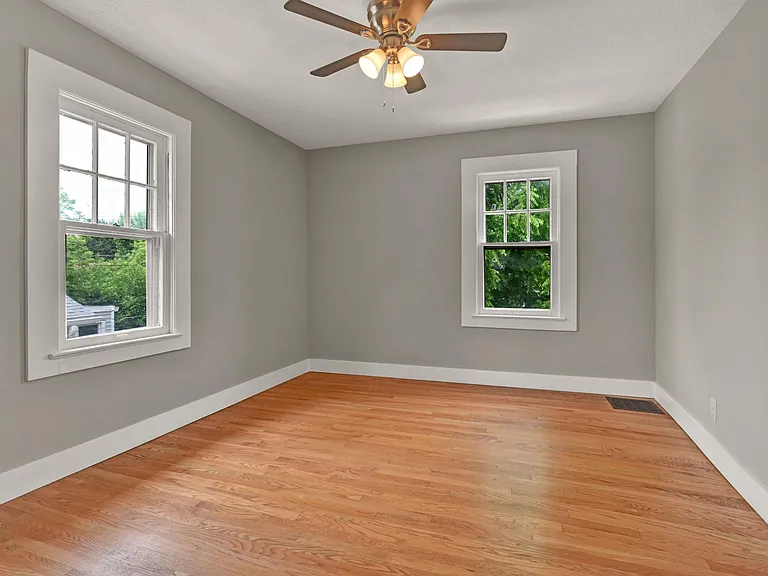 4302 Cornelius Ave — Photo 14