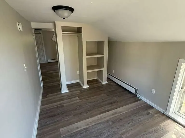 208 Utica St — Photo 16