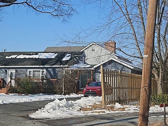 2nd image of 7618 S Bend Rd