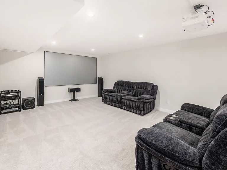 589 Melick Dr #1 — Photo 50