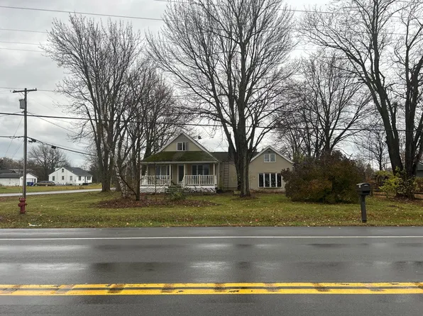 1106 Saunders Settlement Rd, Niagara Falls, NY 14305