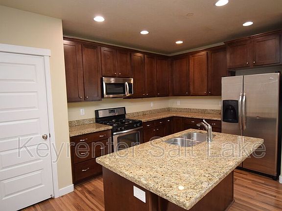 3rd image of 4259 S Birkhill Blvd