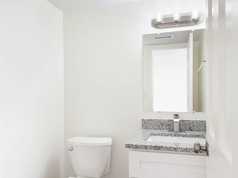 330H Winding River Dr NE — Photo 26