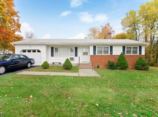 1 Kennedy Dr, Budd Lake, NJ 07828