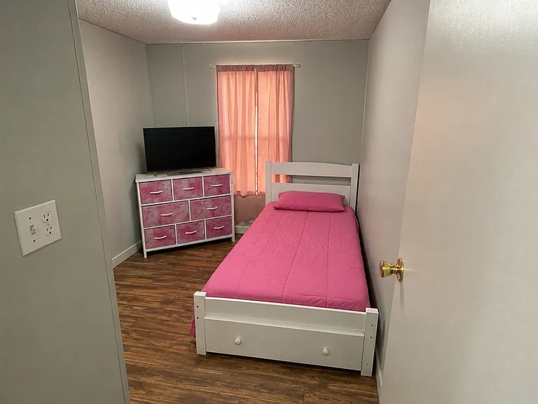 214 Sky Ln — Photo 10