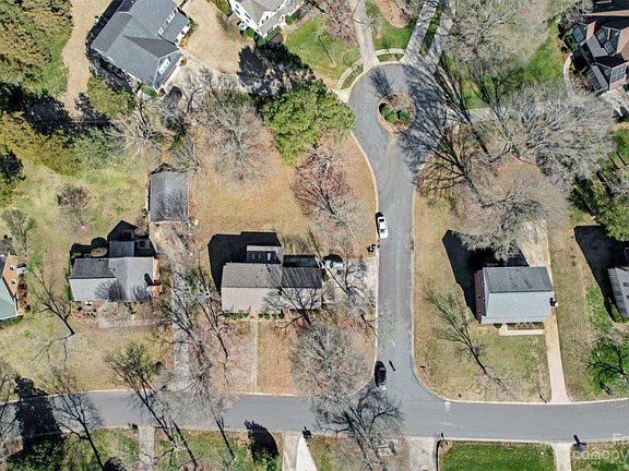 3rd image of 4157 Montibello Dr